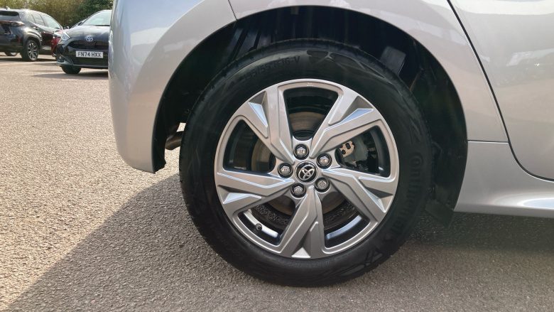 Toyota Yaris 1.5 Hybrid Icon 5dr CVT Hybrid Hatchback